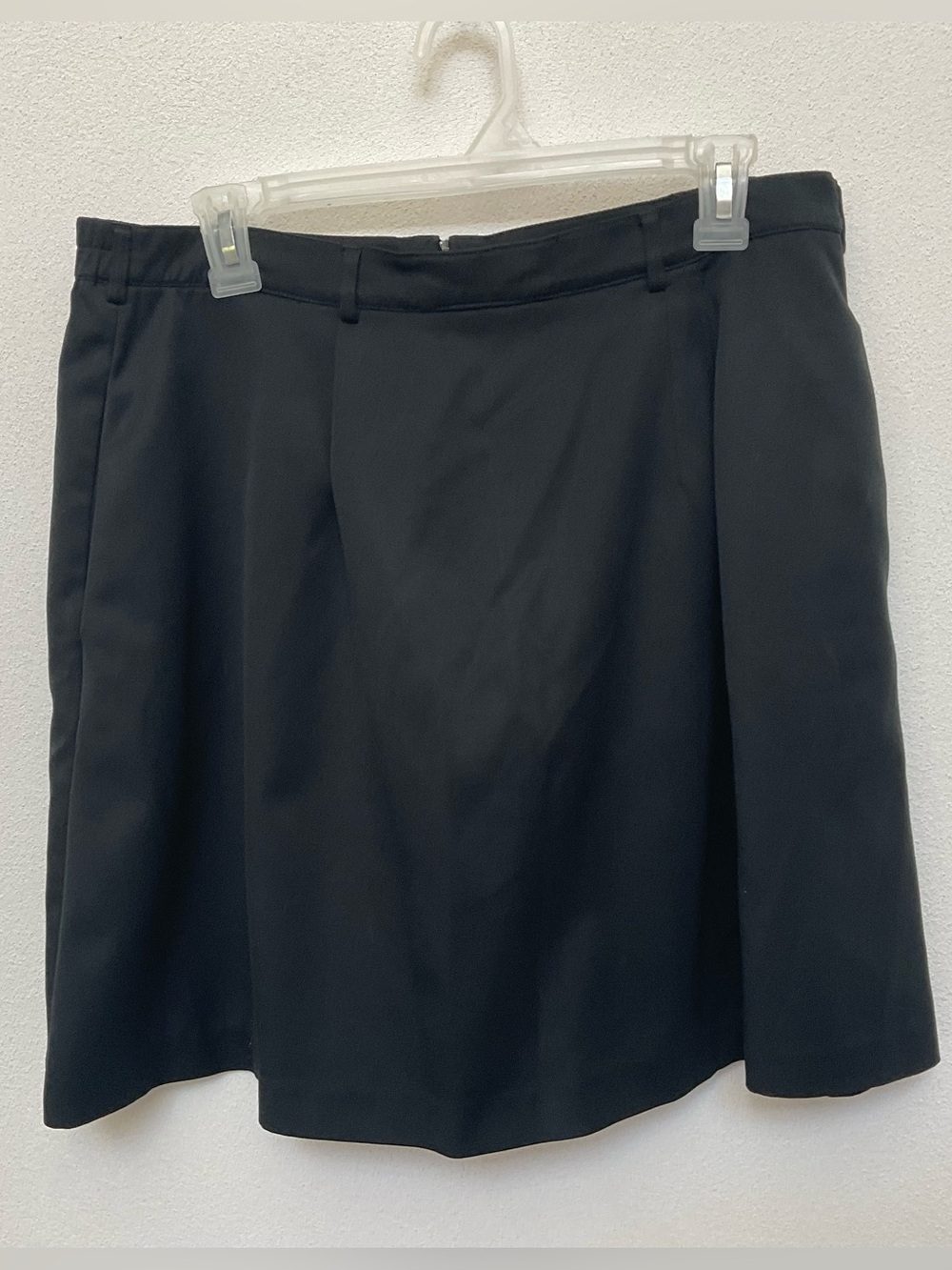 Tail Black Athletic Golf Skort Belt Loops Zip Closure Size 18 Tennis Preppy